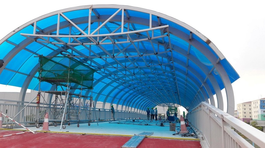 Báo giá thi công tấm lợp Polycarbonate uy tín tại TPHCM