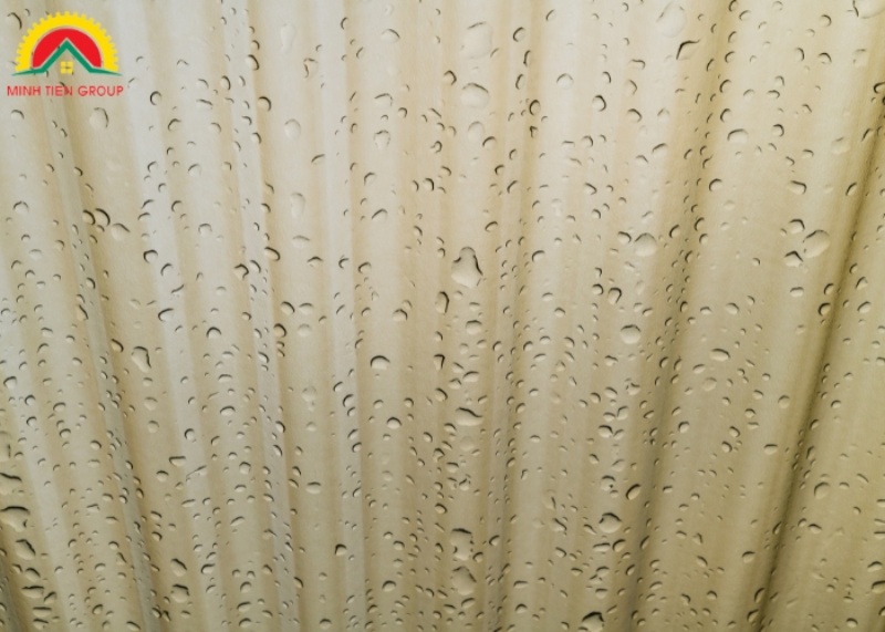 Tổng quan chia sẻ về tấm Polycarbonate sóng 1mm phổ thông QuadaLite