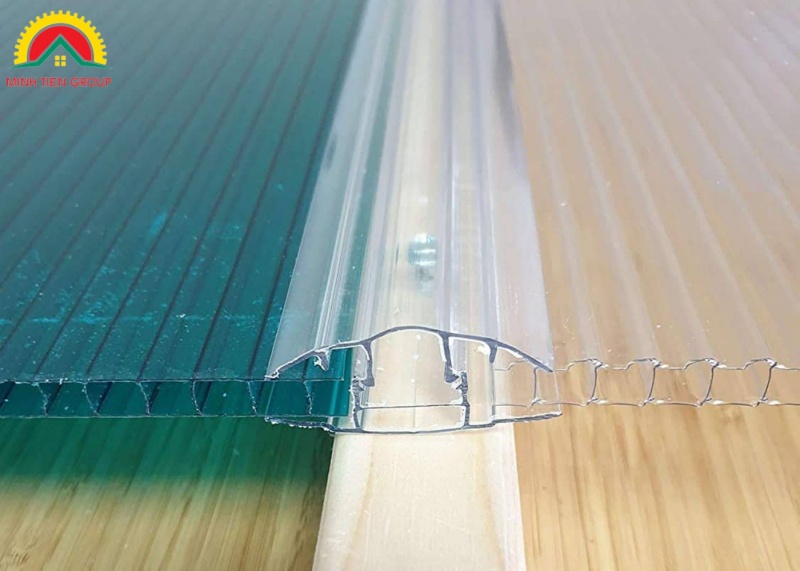 Ứng dụng của Tấm polycarbonate rỗng 4.5mm 