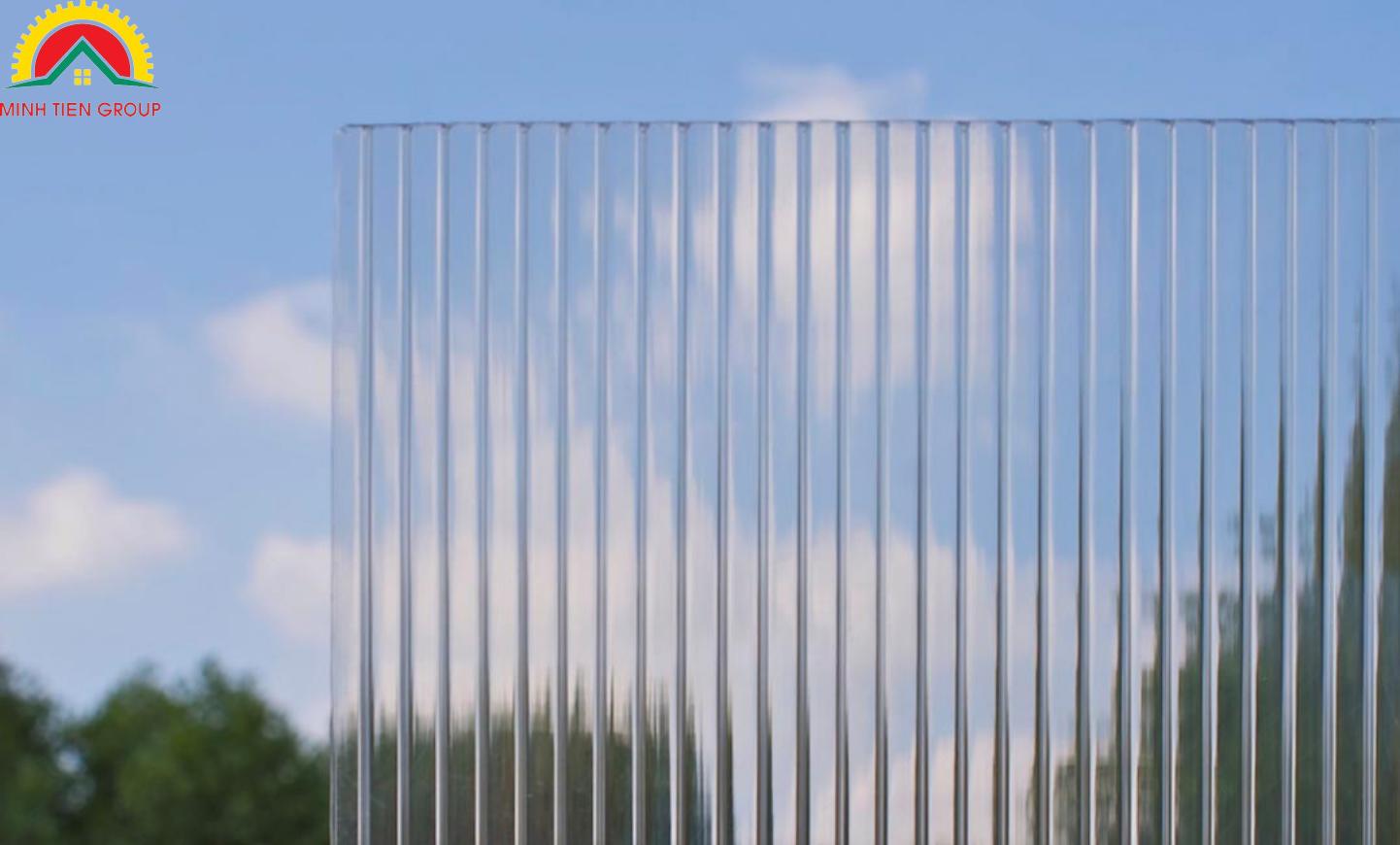 vách ngăn polycarbonate