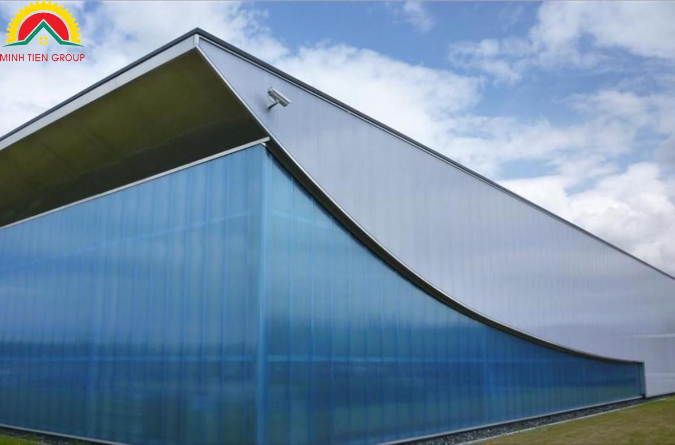 vách ngăn polycarbonate