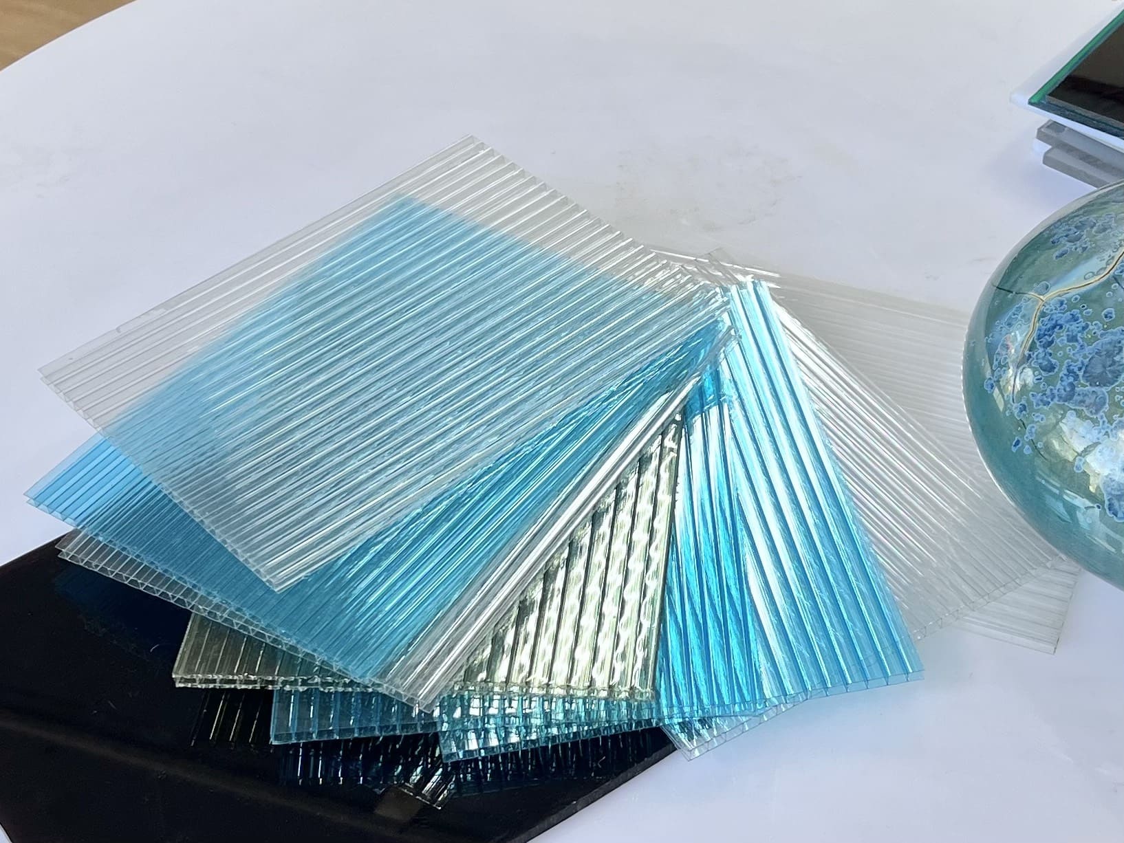 Nắm rõ nhưng lưu ý lắp tấm lợp polycarbonate  rỗng ruột