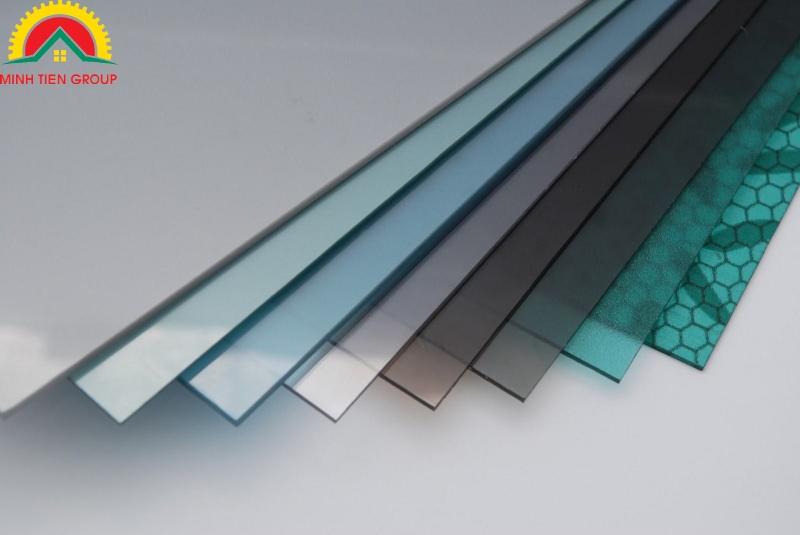 Tấm polycarbonate đặc 3mm Skylite cao cấp có một số hạn chế nhất định