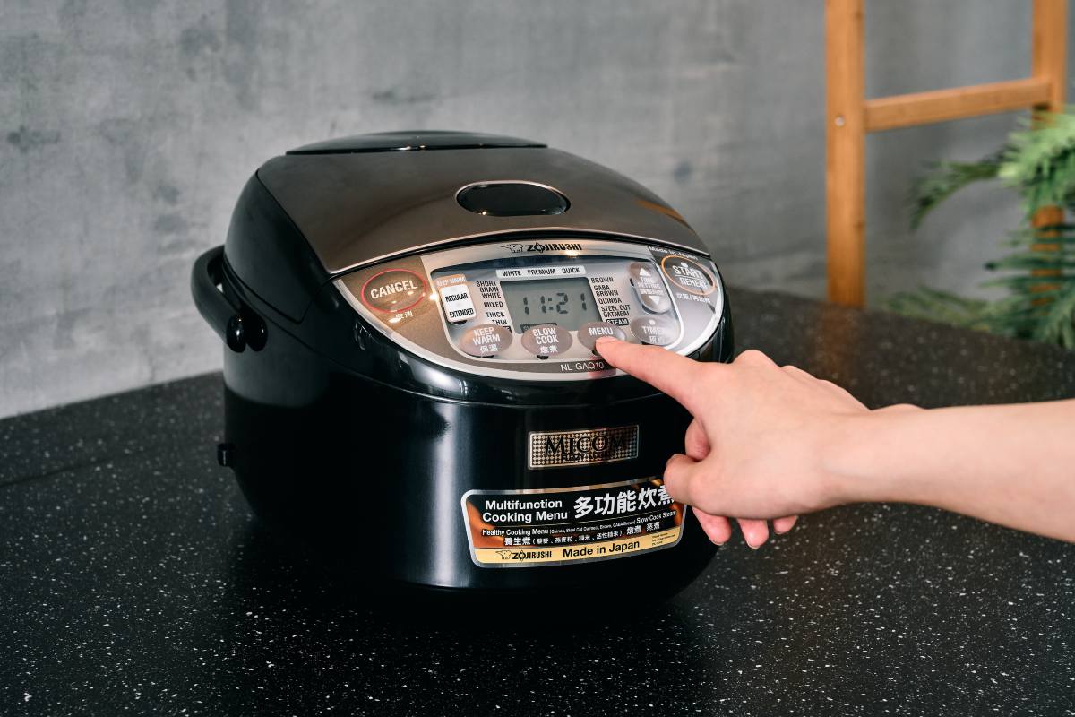 Chức năng hấp STEAM và chế độ hầm nhừ SLOW COOK