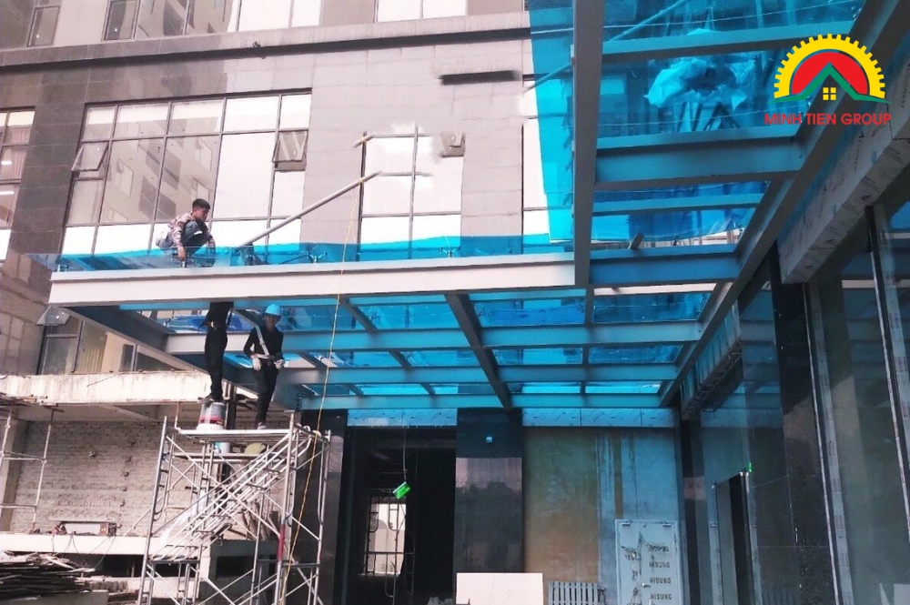 tám lợp lấy sáng