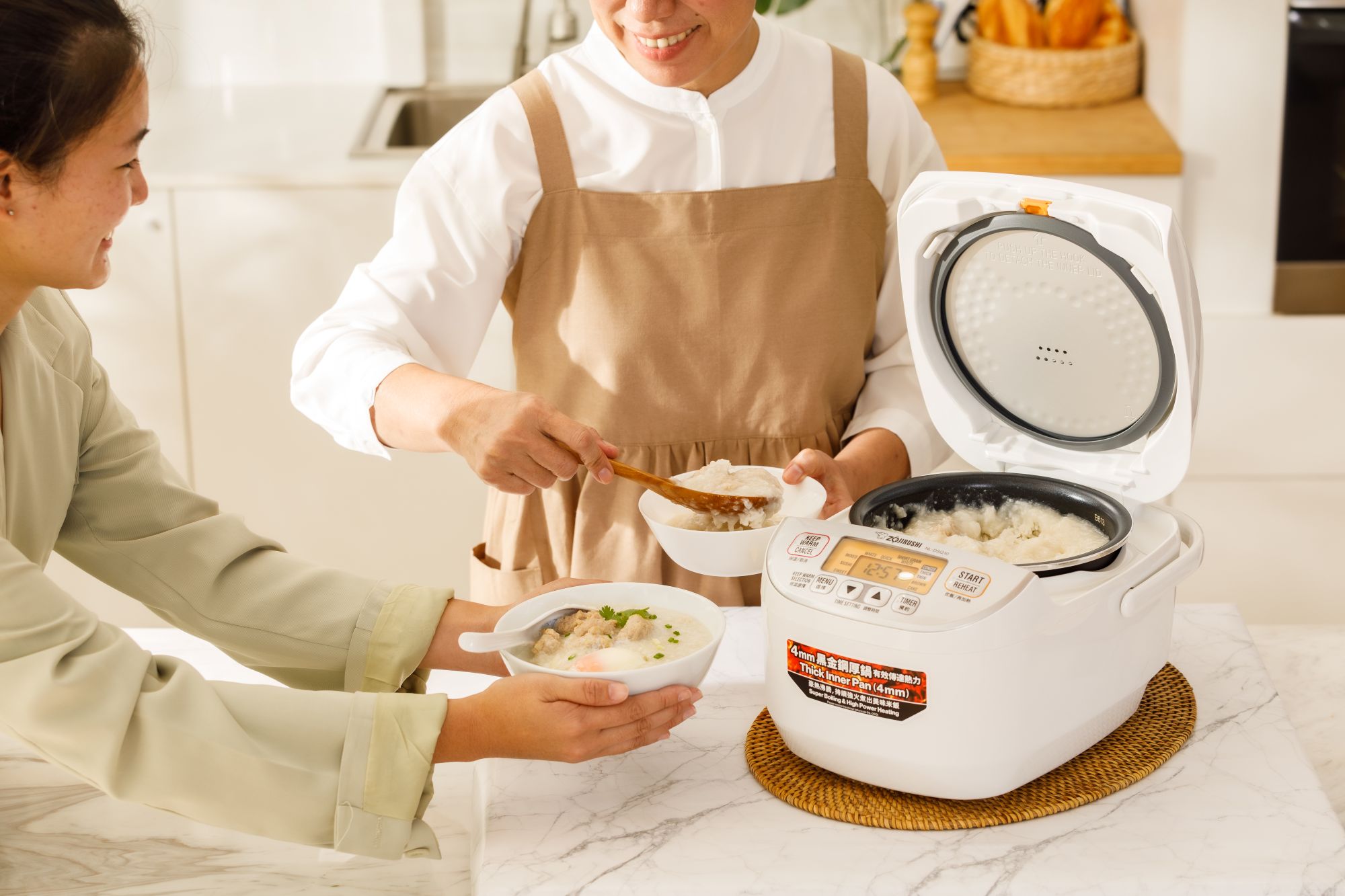 Nồi cơm điện Zojirushi có tốt không? Top 5 nồi bán chạy nhất 1 Zojirushi là thương hiệu gia dụng đến từ Nhật Bản được thành lập năm 1918